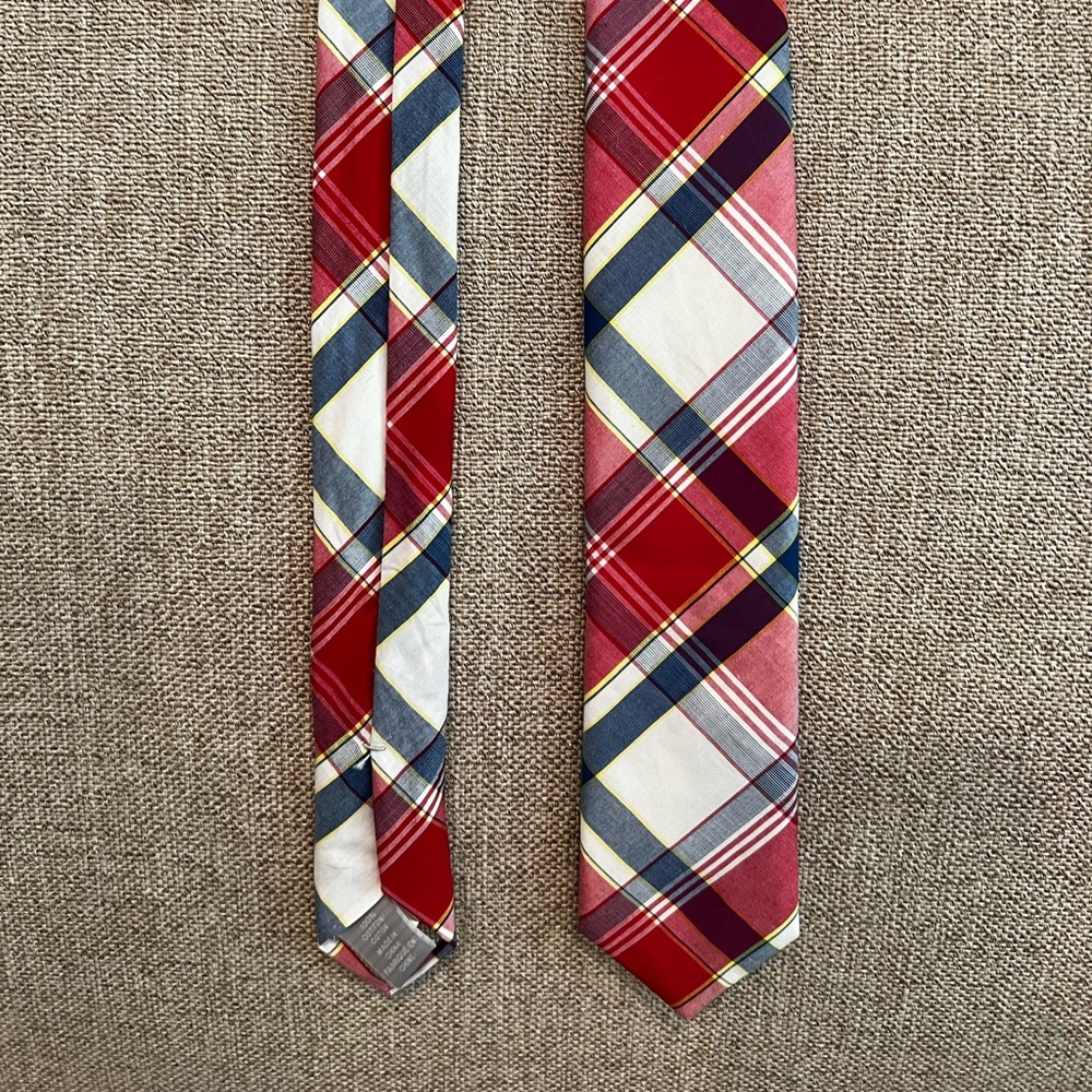 Nordstrom Boys cotton plaid tie.
